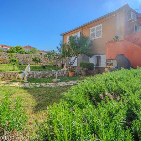 Sunset Apartment With Sea View Povljana Bagian luar foto