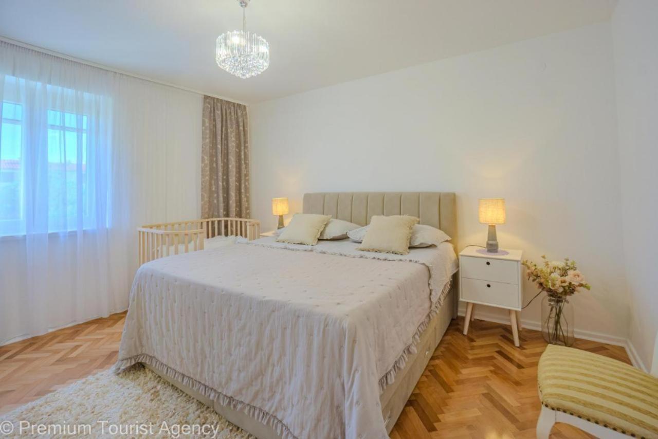 Sunset Apartment With Sea View Povljana Bagian luar foto